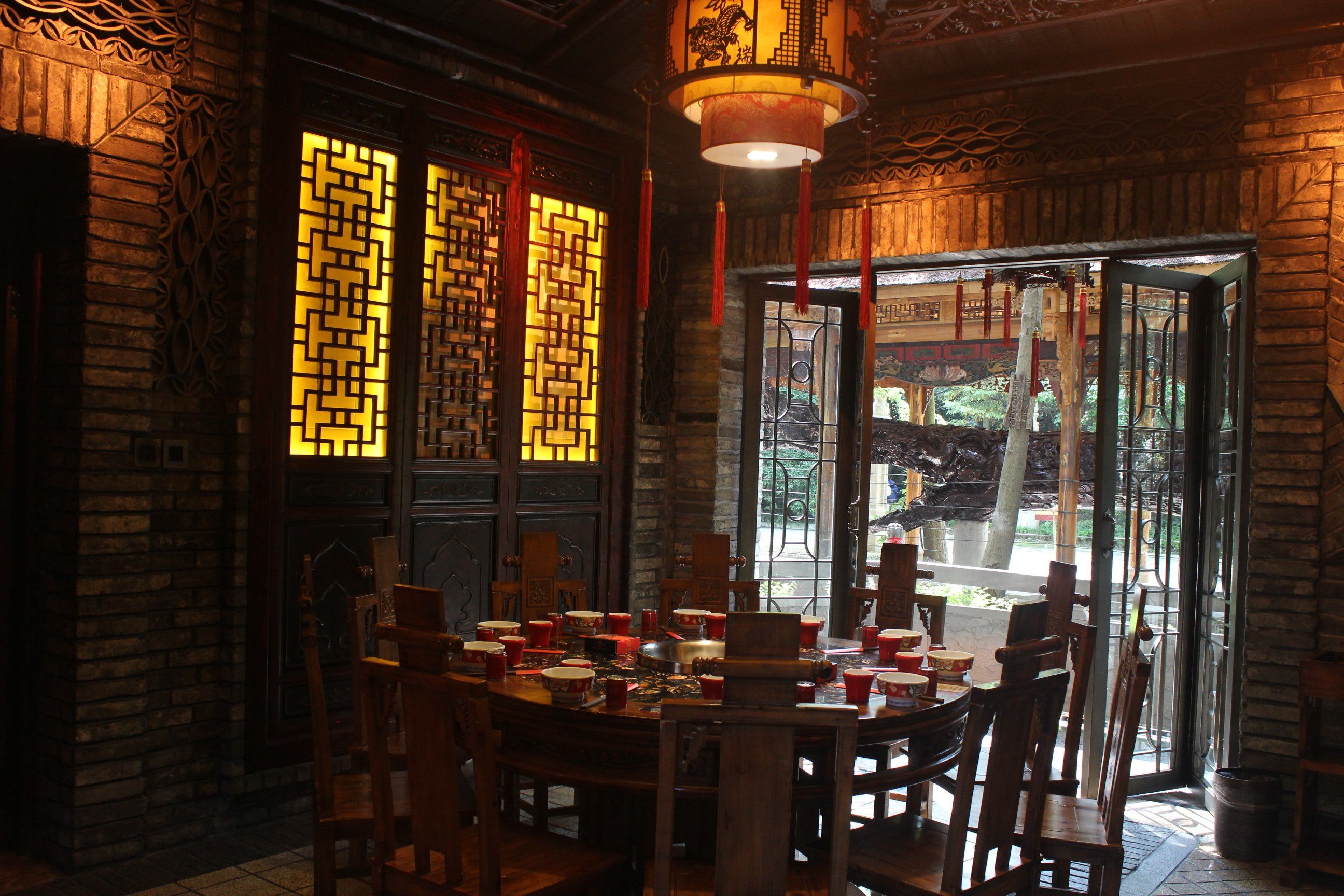 古色古香的餐桌装饰