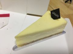 -UNI UNI(环亚凯瑟琳店)