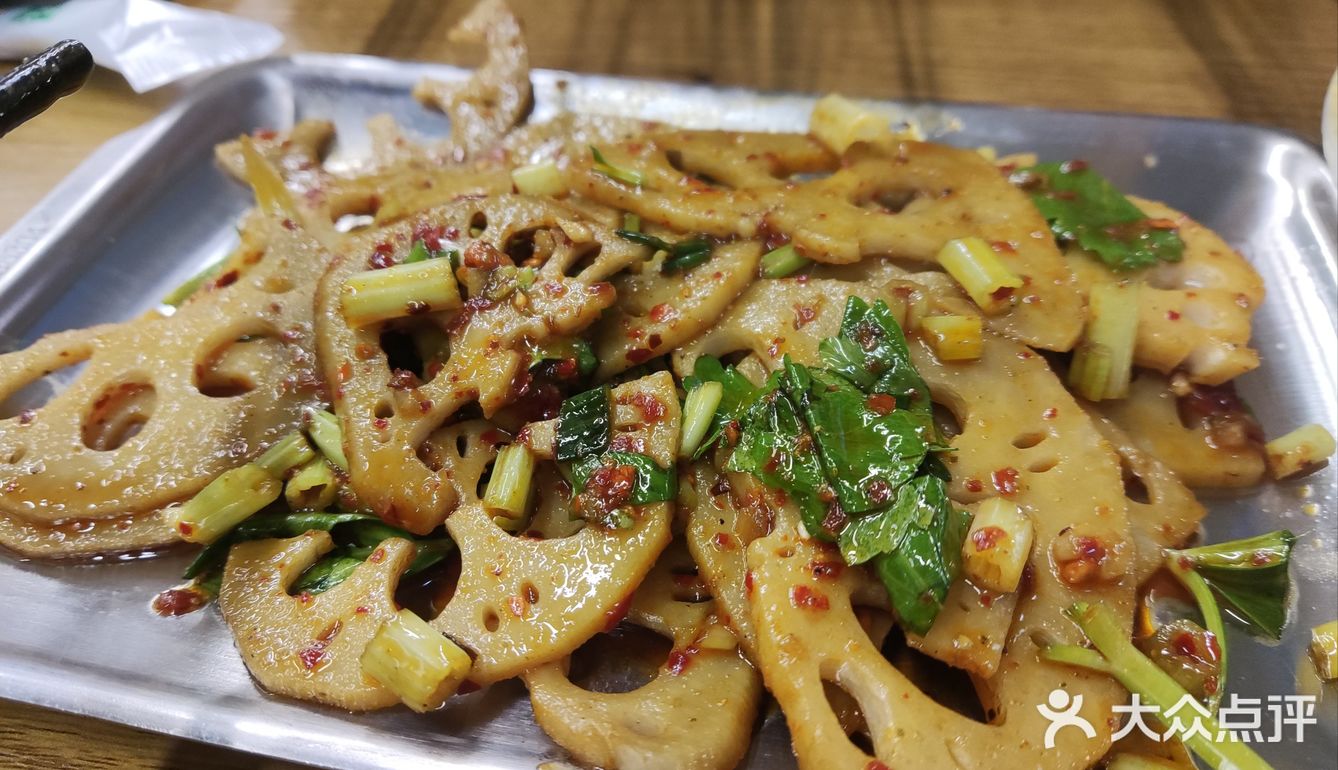 把把烧工厂 好多酒啊[色]