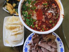 -吾穆勒蓬灰牛肉面·清真(北滨河中路店)