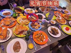 -亚洲国际大酒店·云顶阁旋转自助餐厅