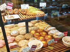 -焙丽拾光(麦凯乐直营店)