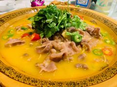 酸汤肥牛-阿英煲(凉城路店)