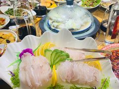 -77号渔船·蒸海鲜青岛菜(积米崖店)