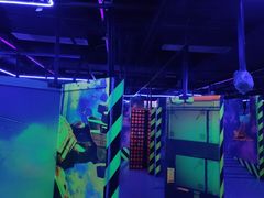 -嗨马乐动室内潮玩运动·团建·轰趴·桌游(南丰汇店)