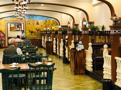 大堂-清真·玛丽亚新疆菜主题餐厅(浙江中路店)
