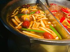 -湊湊火锅·茶憩(新中关购物中心店)