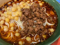 -张氏贵州遵义羊肉粉(伴山名都店)