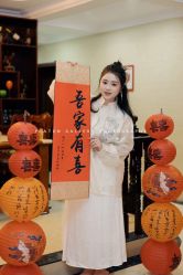 -雪莉美妆婚纱馆