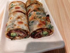 葱饼卷牛肉-台北楚楚园馅饼粥(虹桥南丰城店)