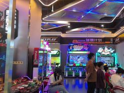 -Lucky Star幸运星&一同潮玩(友阿国际广场店)