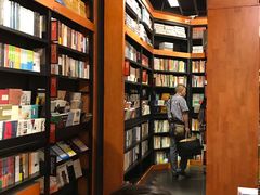 -西西弗书店&矢量咖啡(壹方购物中心店)