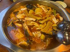 酸萝卜鱼火锅-大理.老字号渝记酸萝卜乌鱼(古城总店)