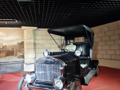 -东方明珠·空中旋转餐厅