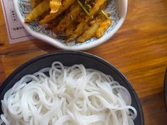 -桥香园过桥米线(国贸店)