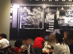 大堂-星巴克(大连柏威年店)
