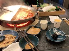 -湊湊火锅·茶憩(打浦桥日月光店)