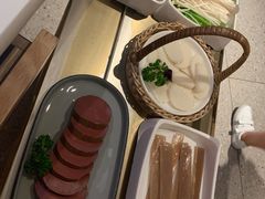 -左庭右院鲜牛肉火锅(新梅广场店)