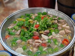 -石磨豆花家常菜·牦牛排土火锅