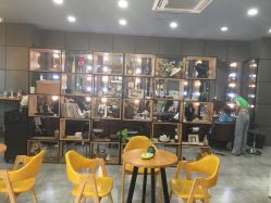 -onlygirl摄影美学馆高端定制(江滩店)