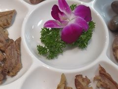-梅利汴京烤鸭•开封豫菜地标店(东大街店)
