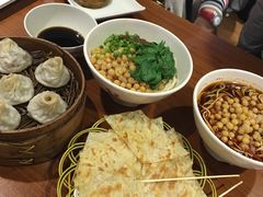 -双桂坊美食街(南大街商业步行街店)
