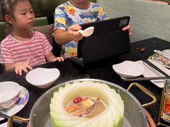 -得意咚瓜·顺德鱼生·冬瓜火锅(深圳首店)