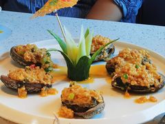 蒜蓉大鲍鱼-巧克力渔家.小船海鲜胶东菜(万平口店)