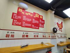 -明姨仔潮汕美食·碳炉猪脚·汕尾牛腩饭·起片鸡煲(起义路店)