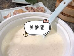 民国美龄粥-南京大牌档(香港广场店)