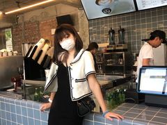 -腾爱熊猫咖啡生活馆(老东门店)