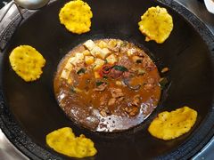 -六州府地锅鸡·农家菜·龙虾(未来科技城店)