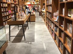-百新书局(尚悦湾店)