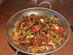 -二厨·吊桥小院·脆皮烧鸡公·本地农家菜(沿江西路店)