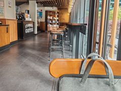 -星巴克(西藏路店)