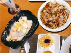 -戈尔登酒店·满堂彩咖啡厅