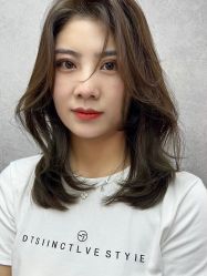 -诗悦发型烫染SALON