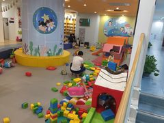 -戊辰亲子游泳俱乐部