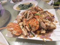 -三亚火车头万人海鲜广场