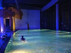 -上海滴水湖皇冠假日酒店