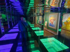 -重庆梵高星空艺术馆(解放碑旗舰店)