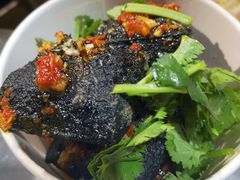 -黑色经典臭豆腐·湖南特产(步行街店)