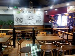 大堂-杨国福麻辣烫