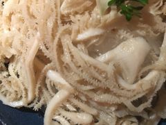-老牌坊云南鱼豆花火锅(哈西万达店)