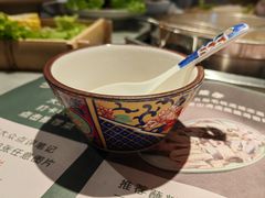 -尚尚仙·酸汤猪手·猪肚鸡火锅(华联万柳购物中心店)