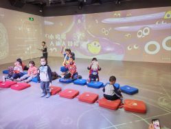 -小鸡哆哆故事屋·儿童乐园(嘉里城店)