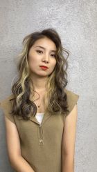 -变画·发型STUDIO