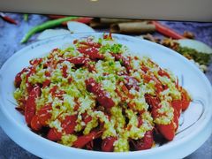 -川流不息·地道川菜·小龙虾(松东路店)