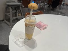 -喜茶(北京华贸购物中心店)