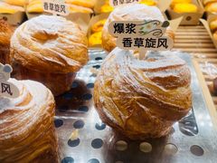 -好利来(康虹路店)